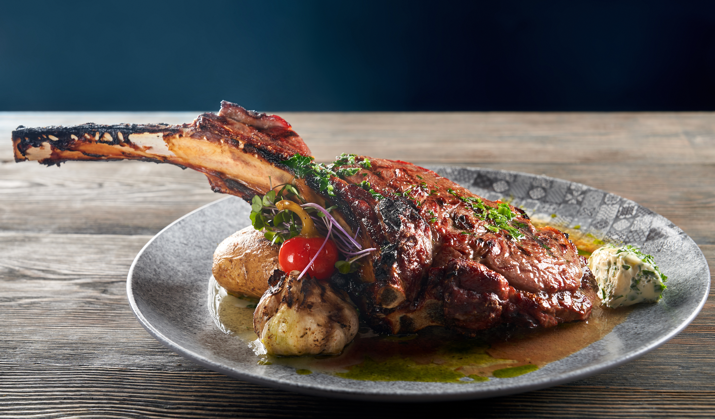 Impress Your Guests with This Mouth-Watering Grilled Lamb Chops with Mint Chimichurri Recipe
