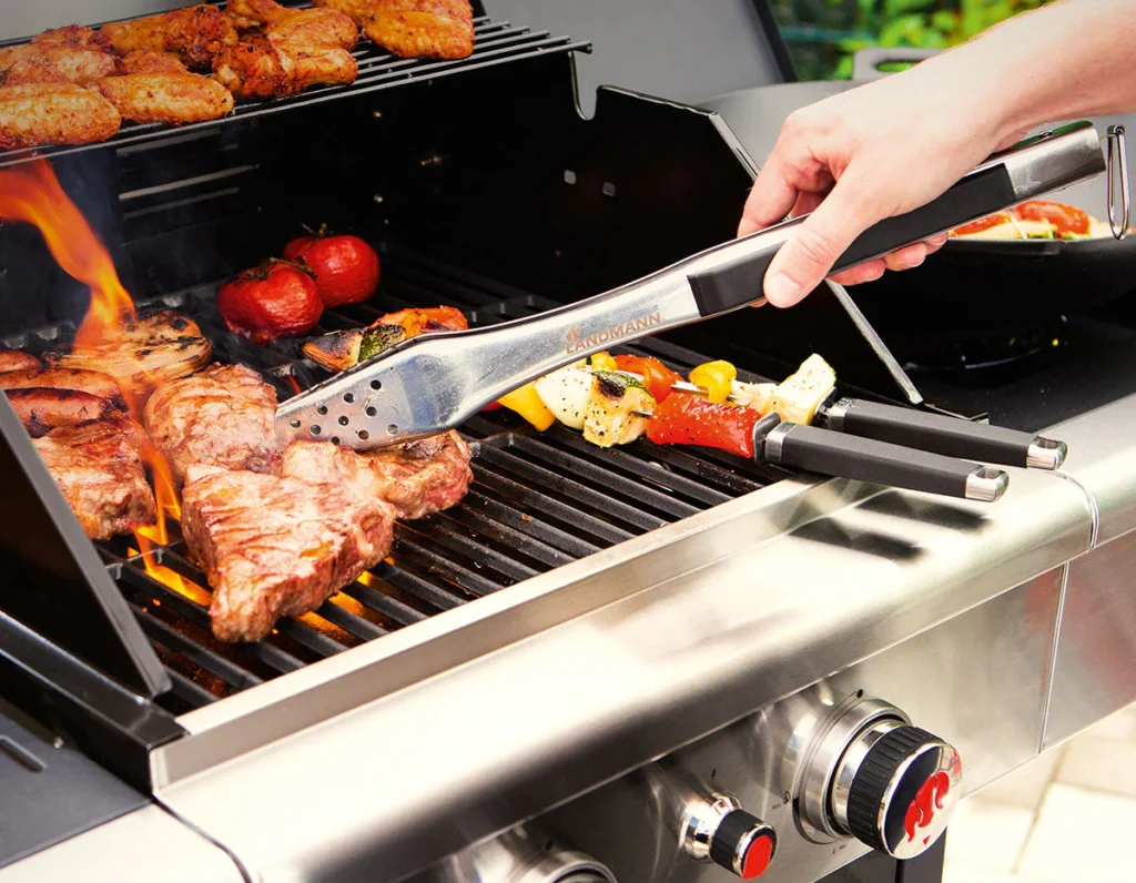 HOW TO CLEAN YOUR BBQ: 9 EXPERT TIPS